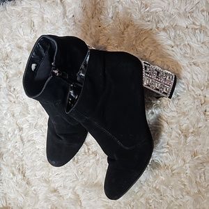 ❤️Black booties with sparkle gem heel